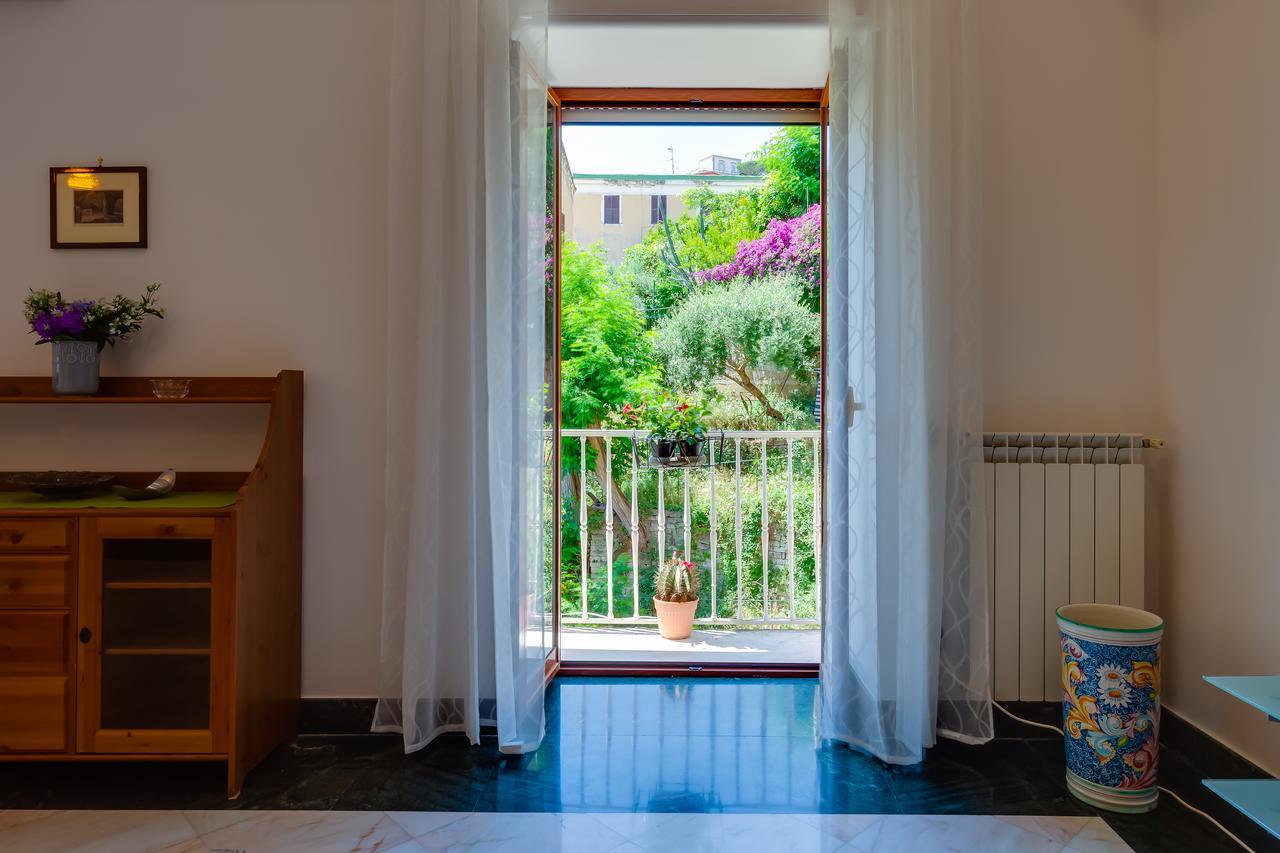 Gradoni - Panoramic Flat On The Steps By Napoliapartments *